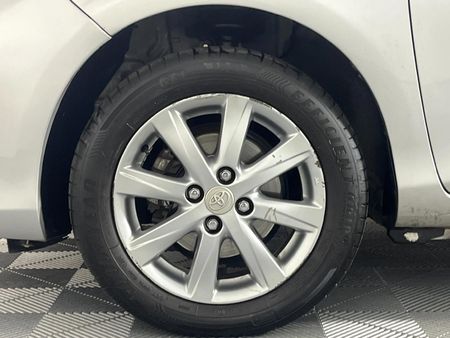 2017-Toyota-Yaris-13-Auto-5-dr_3