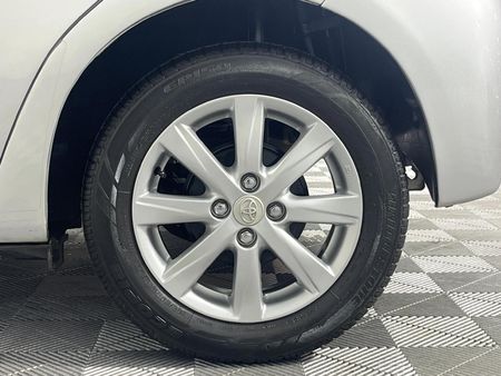 2017-Toyota-Yaris-13-Auto-5-dr_5