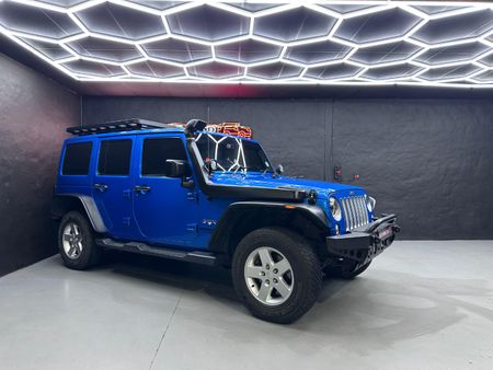 2016-Jeep-Wrangler-Unlimited-Rubicon-36-V6-Auto_0