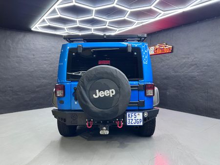 2016-Jeep-Wrangler-Unlimited-Rubicon-36-V6-Auto_4