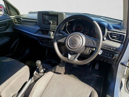 2025-Suzuki-Swift-12-GL_12