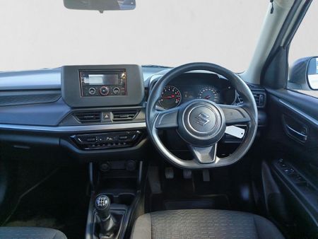 2025-Suzuki-Swift-12-GL_15