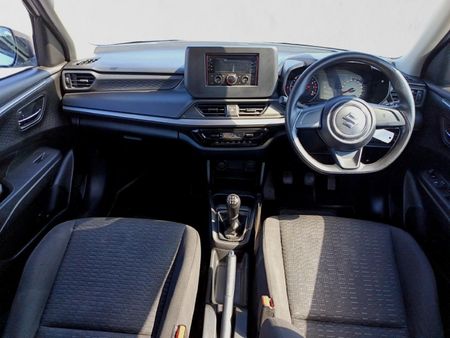 2025-Suzuki-Swift-12-GL_16
