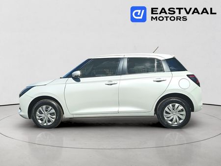 2025-Suzuki-Swift-12-GL_3