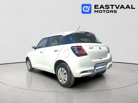 2025-Suzuki-Swift-12-GL_4