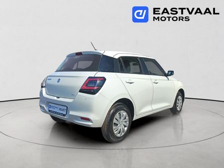 2025-Suzuki-Swift-12-GL_6