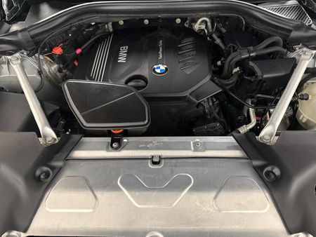 2021-BMW-X4-xDrive20d_14