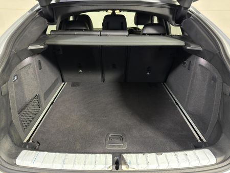 2021-BMW-X4-xDrive20d_15
