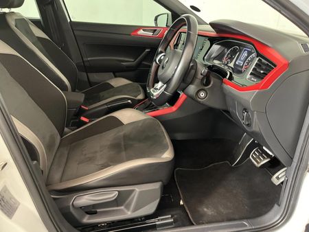 2021-Volkswagen-Polo-20-GTI-Auto-147kW_9