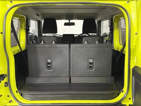 2021-Suzuki-Jimny-15-GLX_13