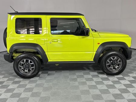 2021-Suzuki-Jimny-15-GLX_16