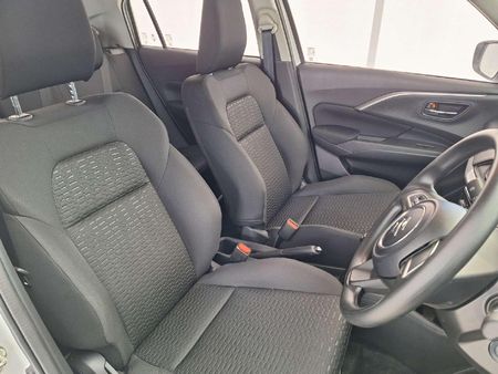 2026-Suzuki-Swift-12-GL_8