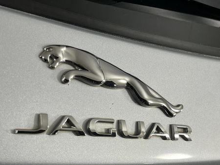 2019-Jaguar-E-Pace-D180-20D-SE-132kW_11