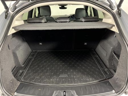 2019-Jaguar-E-Pace-D180-20D-SE-132kW_14