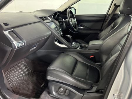 2019-Jaguar-E-Pace-D180-20D-SE-132kW_8