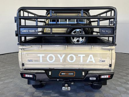 2023-Toyota-Land-Cruiser-79-45-D-Single-Cab_17