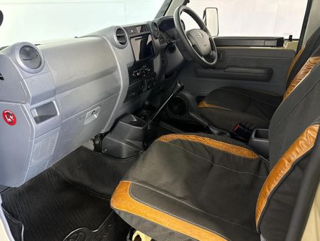 2023-Toyota-Land-Cruiser-79-45-D-Single-Cab_6