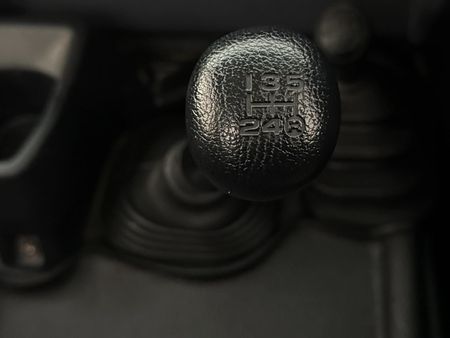 2023-Toyota-Land-Cruiser-79-45-D-Single-Cab_8