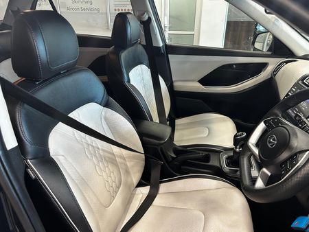 2023-Hyundai-Creta-Grand-20-Executive_21