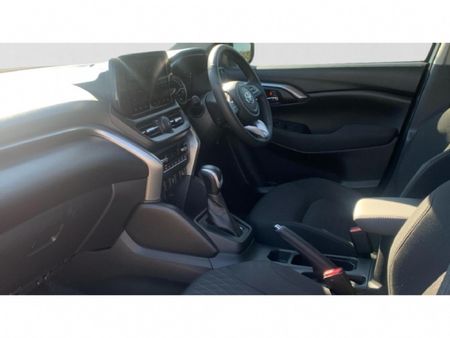 2026-Toyota-Urban-Cruiser-15-XR-Auto_13