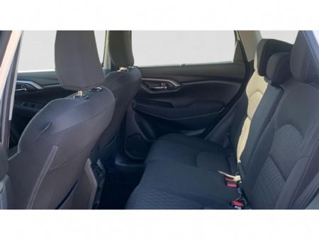2026-Toyota-Urban-Cruiser-15-XR-Auto_15