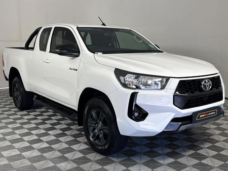2025-Toyota-Hilux-24-GD-6-Raised-Body-Raider-Extended-Cab_12