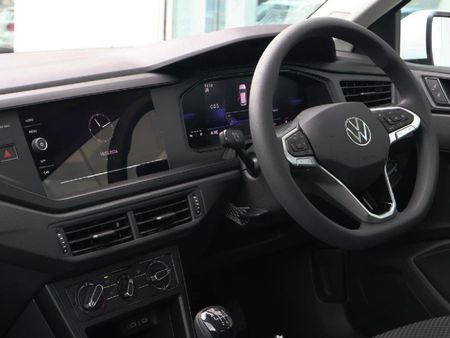 2026-Volkswagen-Polo-10-TSI_9