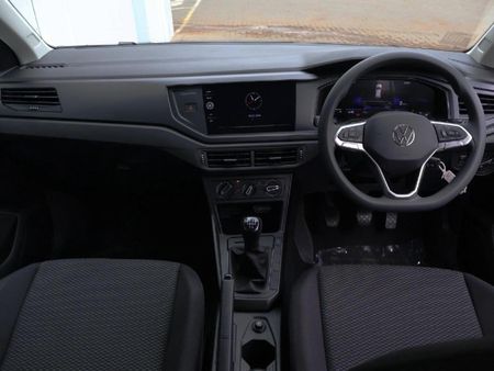 2026-Volkswagen-Polo-10-TSI_12