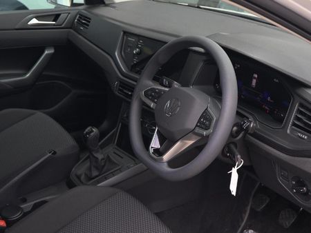 2026-Volkswagen-Polo-10-TSI_19