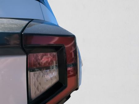 2026-Mahindra-XUV-3XO-12T-MX3_11