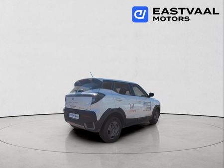 2026-Mahindra-XUV-3XO-12T-MX3_6