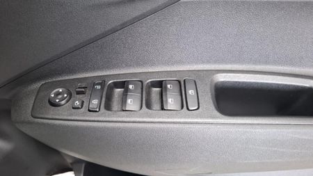 2025-Hyundai-Exter-12-Premium-Auto_21