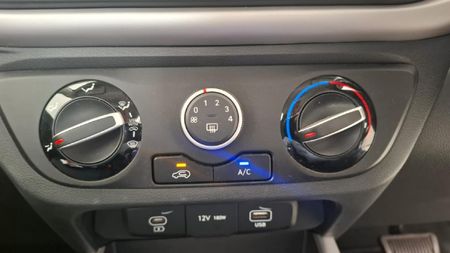 2025-Hyundai-Exter-12-Premium-Auto_27