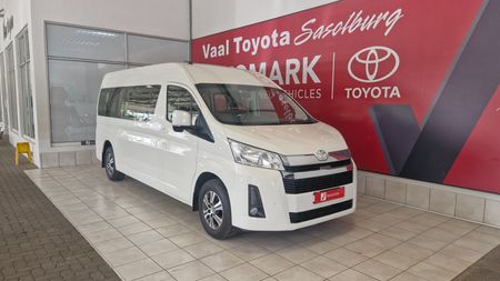 2024-Toyota-Quantum-28-GL-Auto-14-Seater_0