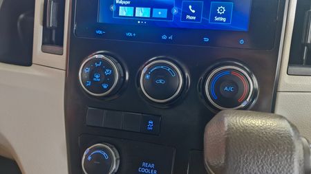 2024-Toyota-Quantum-28-GL-Auto-14-Seater_9