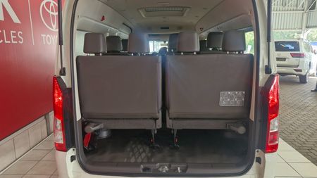 2024-Toyota-Quantum-28-GL-Auto-14-Seater_5