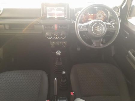 2021-Suzuki-Jimny-15-GLX_16