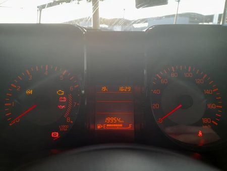 2021-Suzuki-Jimny-15-GLX_19