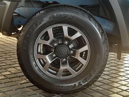2021-Suzuki-Jimny-15-GLX_22