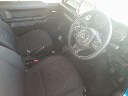 2021-Suzuki-Jimny-15-GLX_8