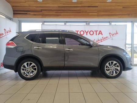 2017-Nissan-X-Trail-25-Tekna-4x4-Auto-7-seat_2