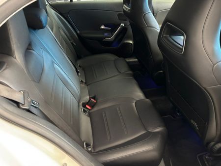 2018-Mercedes-Benz-A-Class-A-200-Auto_9