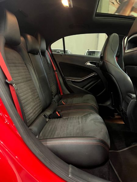 2015-Mercedes-Benz-A-Class-A-250-Sport-Auto_11