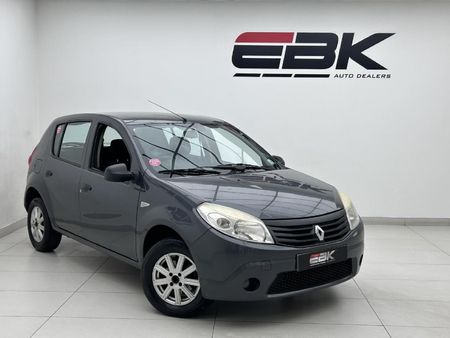 2012-Renault-Sandero-14-Ambiance_0