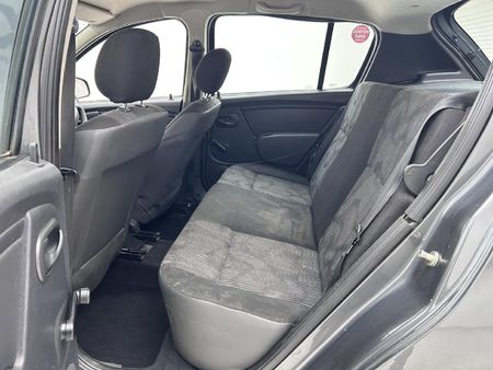 2012-Renault-Sandero-14-Ambiance_11