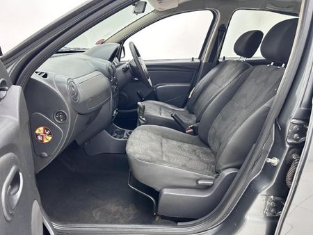 2012-Renault-Sandero-14-Ambiance_6