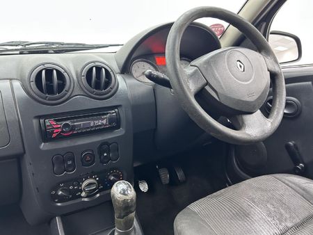 2012-Renault-Sandero-14-Ambiance_7