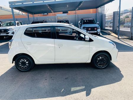 2021-Toyota-Agya-10_4