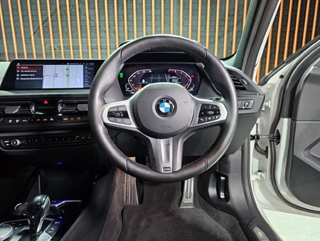 2024-BMW-1-Series-118i-M-Sport_9