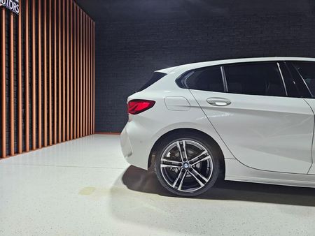 2024-BMW-1-Series-118i-M-Sport_27